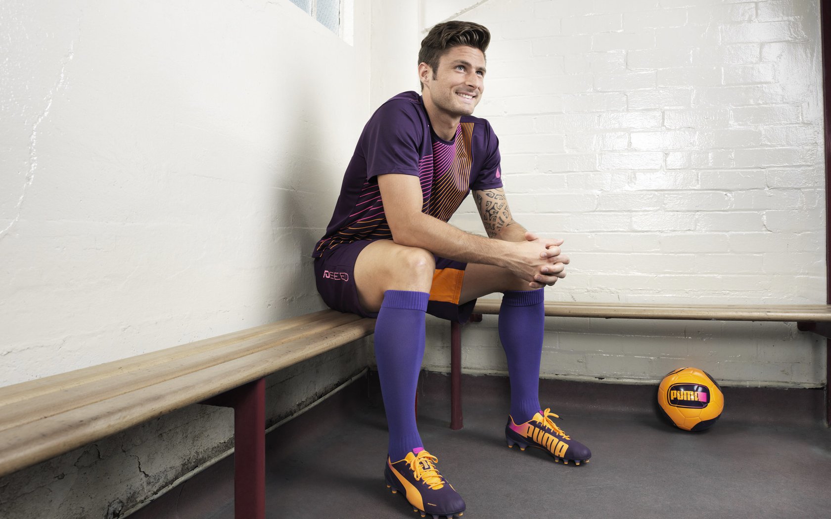 伯恩利传球精准,克拉文公园蓄势待发,克恩里伯斯