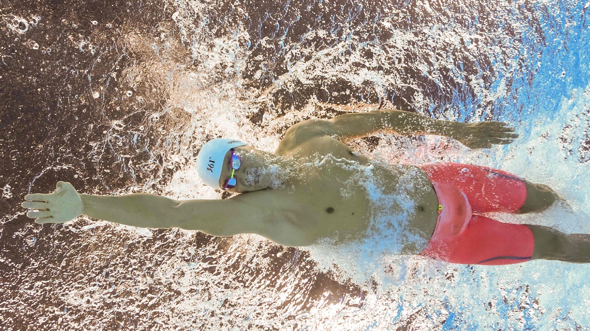 比赛中出现的争执事件引起了裁判的干预,比赛过程中,当裁判员发现误判时